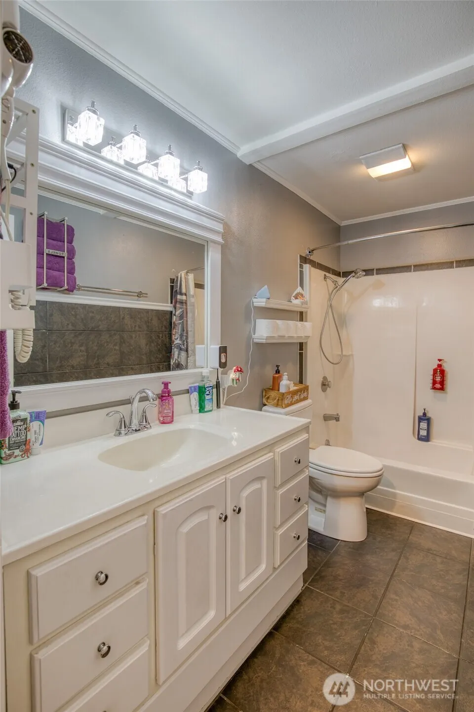 815 E Simpson Avenue Montesano, WA 98563