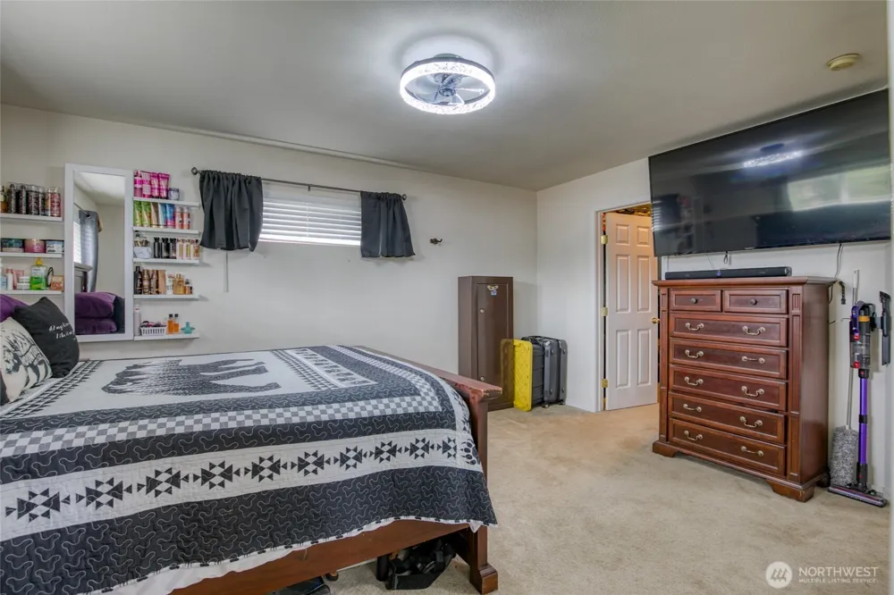 815 E Simpson Avenue Montesano, WA 98563