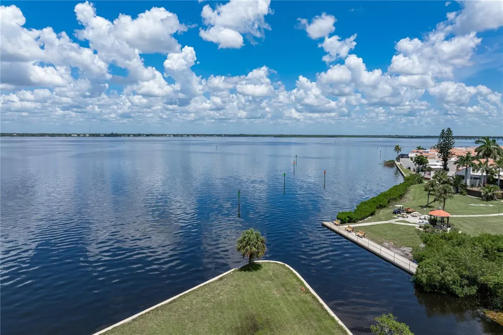302 KLISPIE DRIVE Punta Gorda, FL 33950