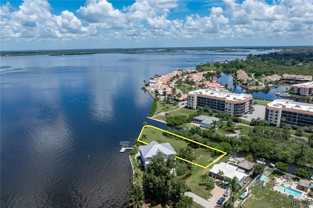 302 KLISPIE DRIVE Punta Gorda, FL 33950