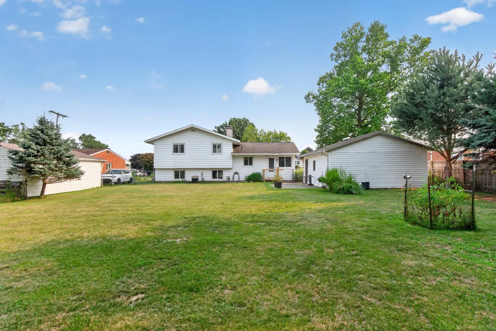 1286 W Southfield Drive Summit Township, MI 49203