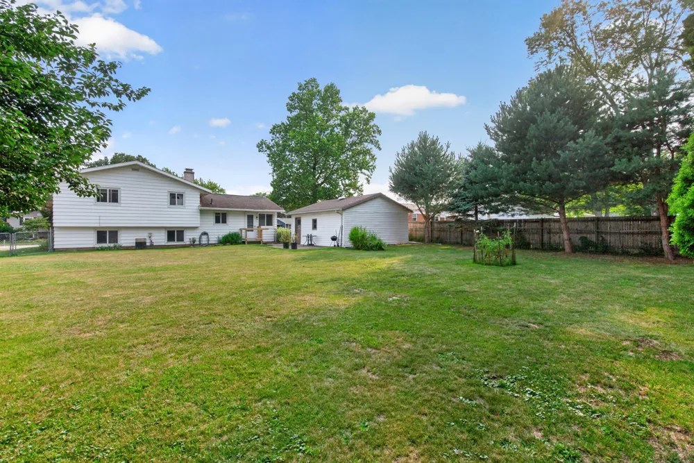 1286 W Southfield Drive Summit Township, MI 49203