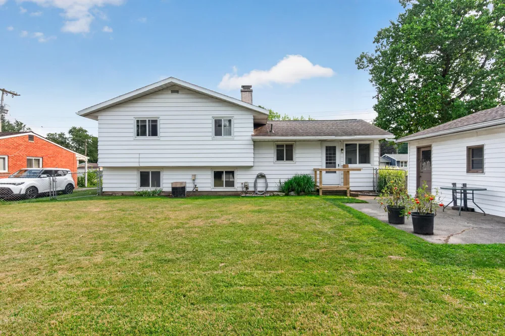 1286 W Southfield Drive Summit Township, MI 49203