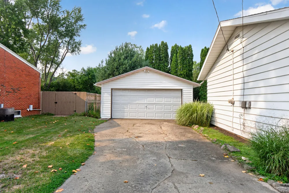 1286 W Southfield Drive Summit Township, MI 49203