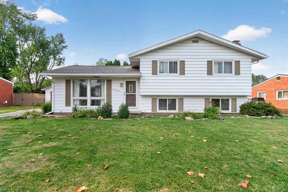 1286 W Southfield Drive Summit Township, MI 49203