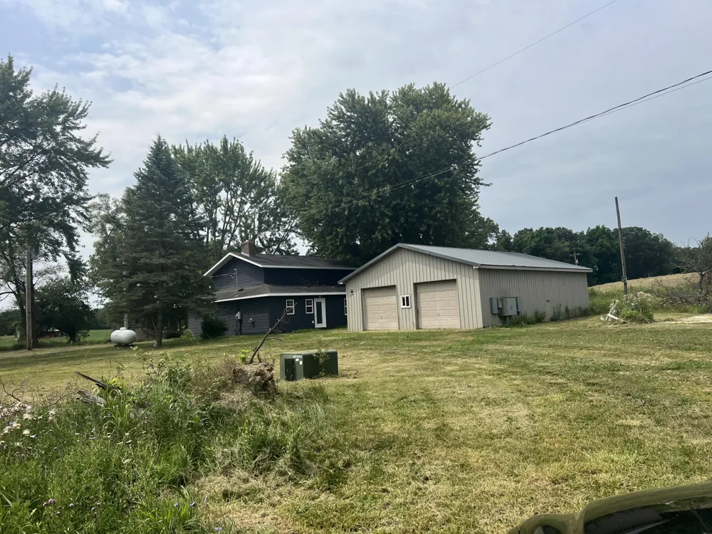 21011 23 Mile Road Lee Township, MI 49076