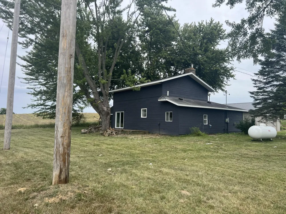 21011 23 Mile Road Lee Township, MI 49076