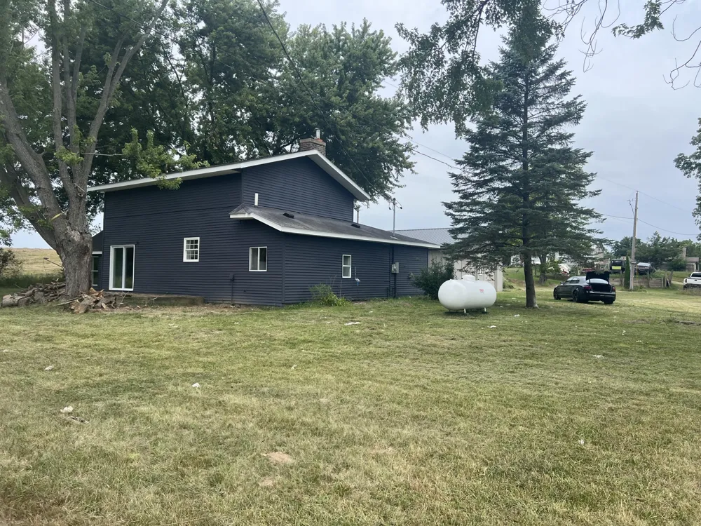 21011 23 Mile Road Lee Township, MI 49076