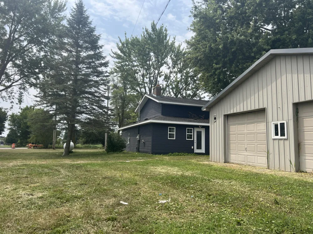 21011 23 Mile Road Lee Township, MI 49076