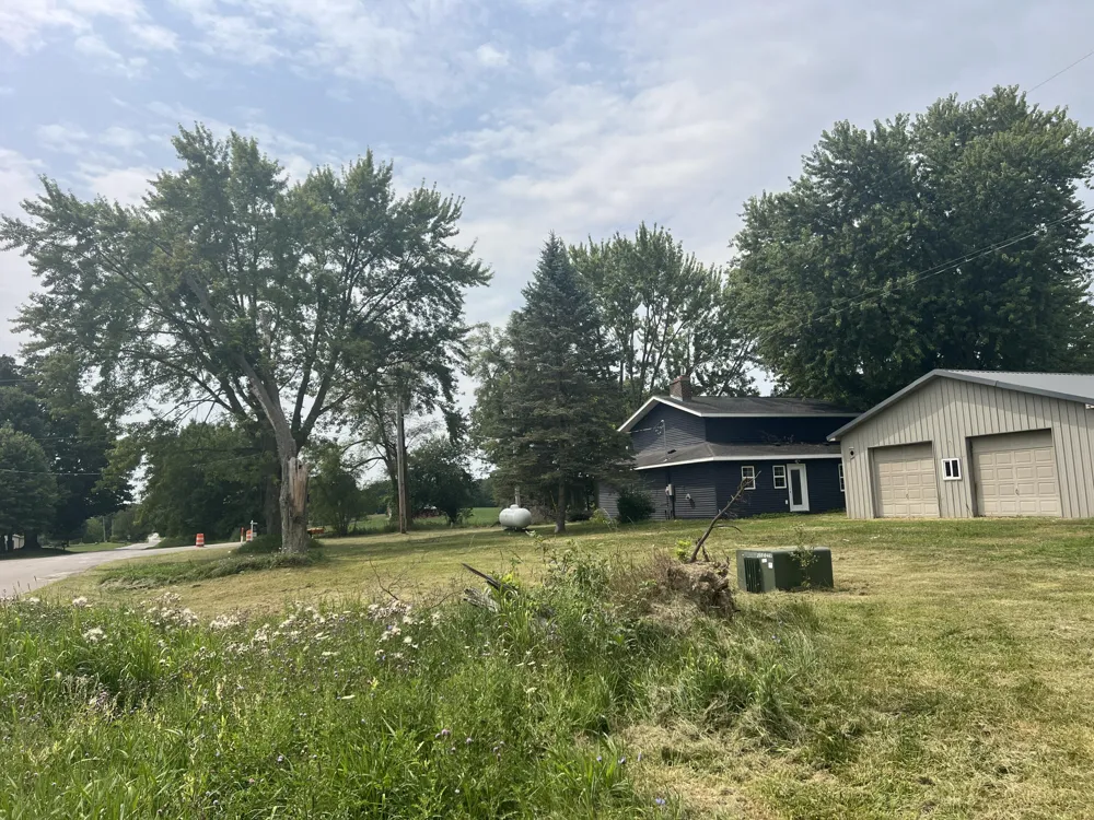 21011 23 Mile Road Lee Township, MI 49076
