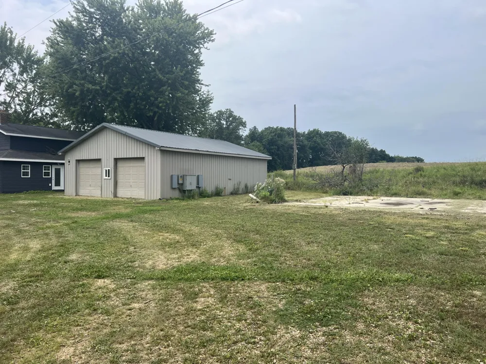 21011 23 Mile Road Lee Township, MI 49076