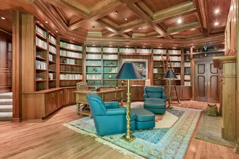 1420 Tamarack Drive
