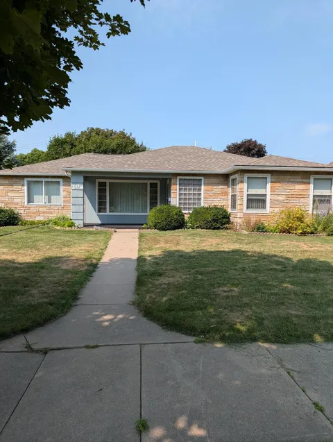 209 3rd Avenue
