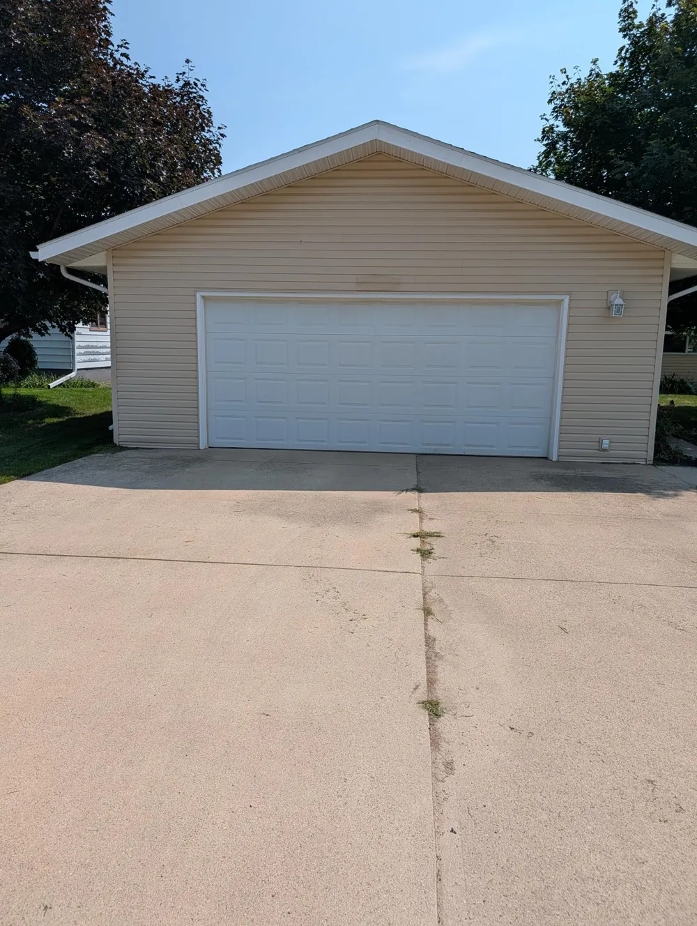 209 3rd Avenue Madison, MN 56256