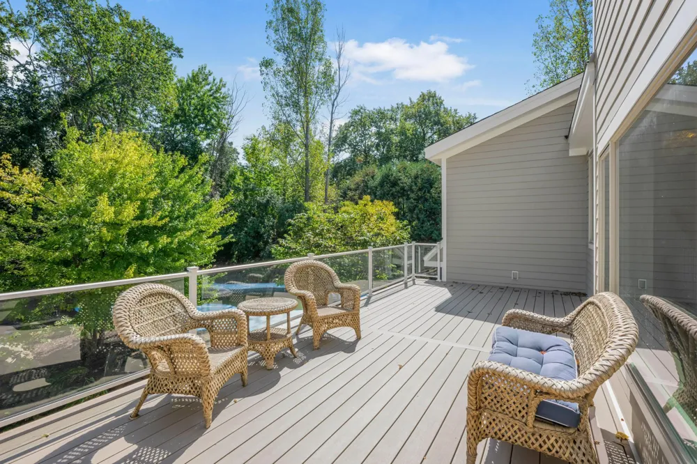 20590 Linden Road Deephaven, MN 55331