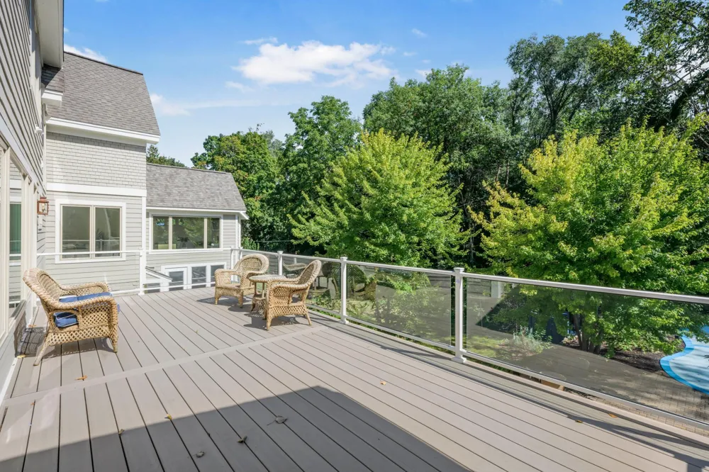 20590 Linden Road Deephaven, MN 55331