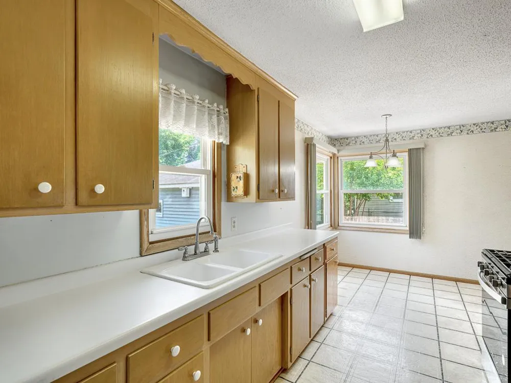 6371 Madison Street NE Fridley, MN 55432
