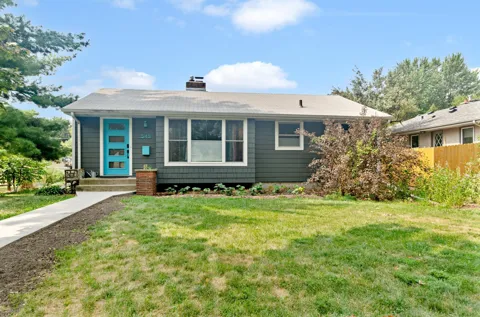 545 Frontenac Place