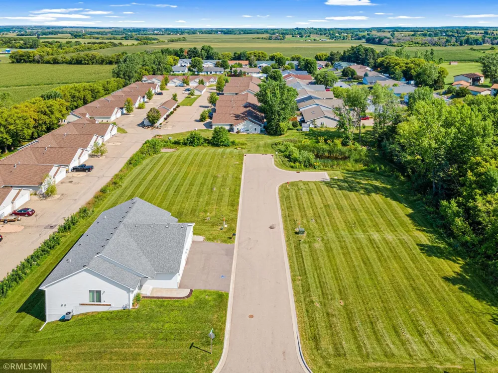 680 Heritage Lane Hammond, WI 54015