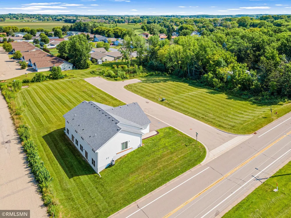 680 Heritage Lane Hammond, WI 54015