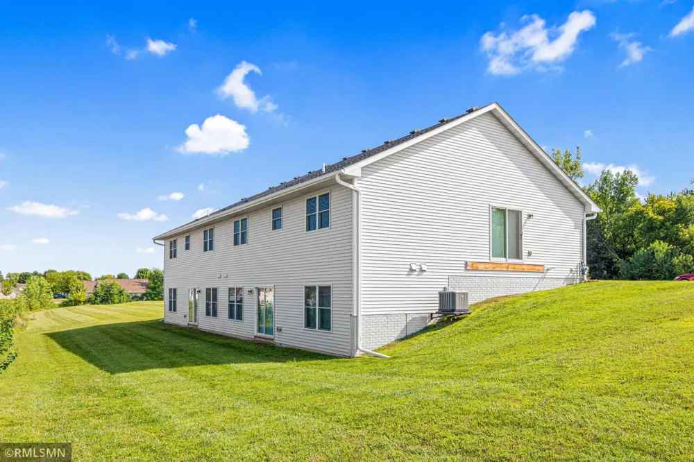 680 Heritage Lane Hammond, WI 54015