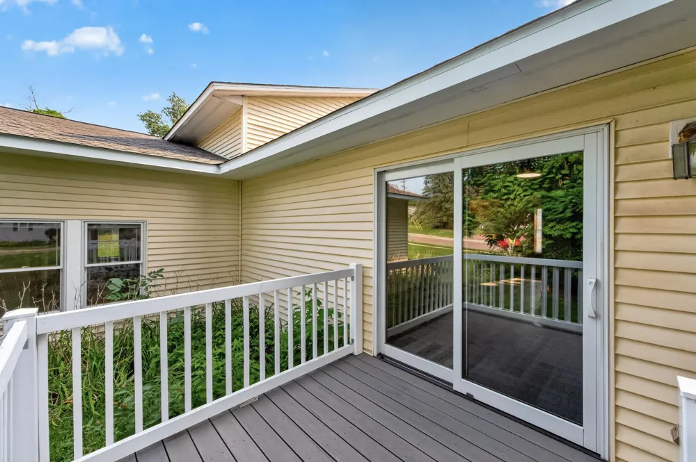 6262 7th Street Oakdale, MN 55128