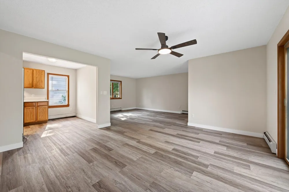 6262 7th Street Oakdale, MN 55128
