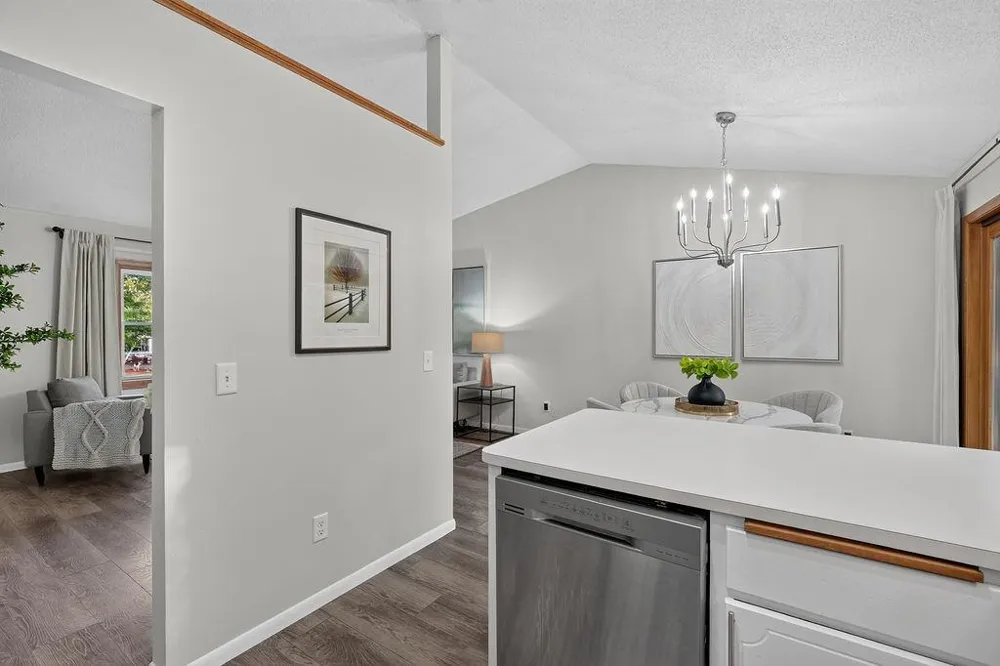 2635 Hydram Avenue Oakdale, MN 55128