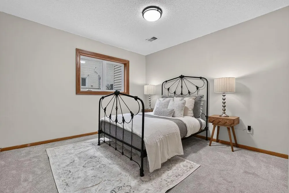 2635 Hydram Avenue Oakdale, MN 55128