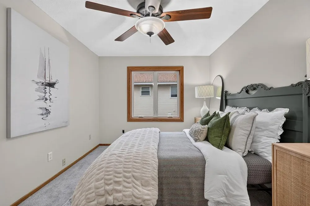 2635 Hydram Avenue Oakdale, MN 55128