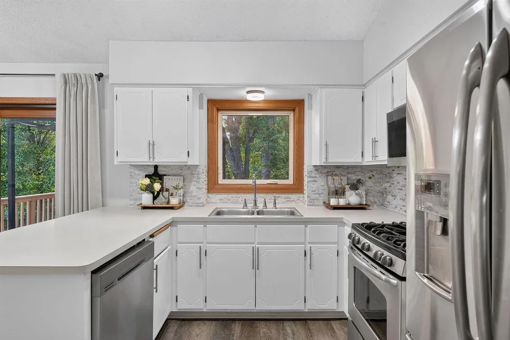 2635 Hydram Avenue Oakdale, MN 55128
