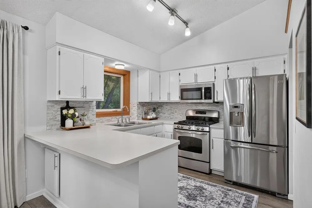 2635 Hydram Avenue Oakdale, MN 55128