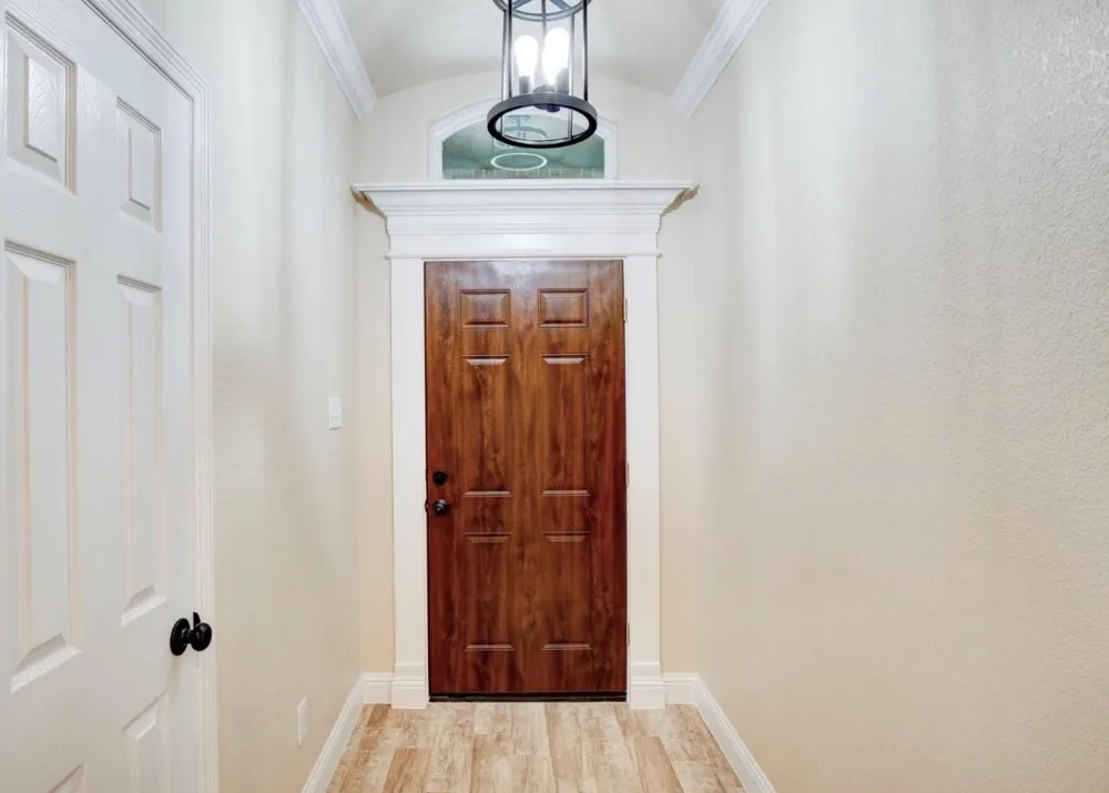 125 Las Vegas Trail White Settlement, TX 76108