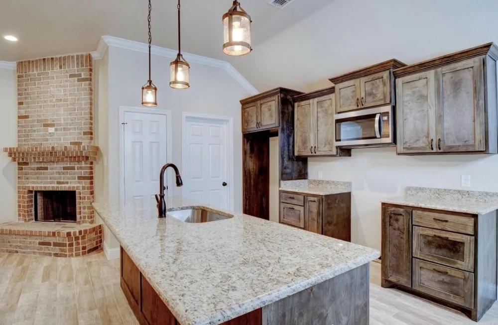 125 Las Vegas Trail White Settlement, TX 76108