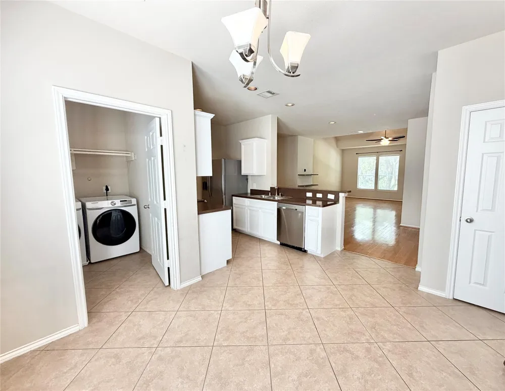 1828 Wheeler Street Houston, TX 77004