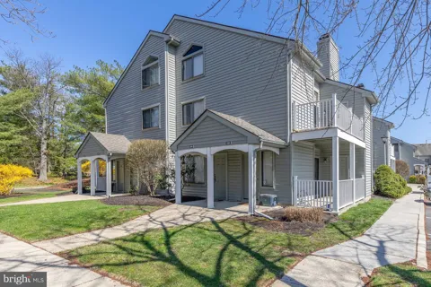 1309 ROBERTS WAY