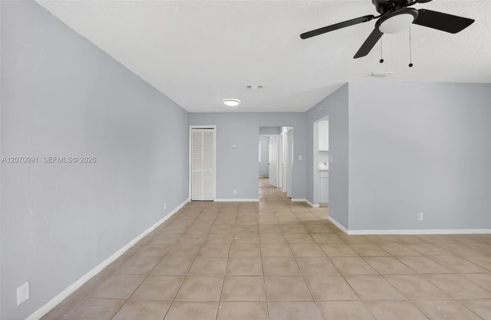 2201 Catherine Dr #3 Delray Beach, FL 33445