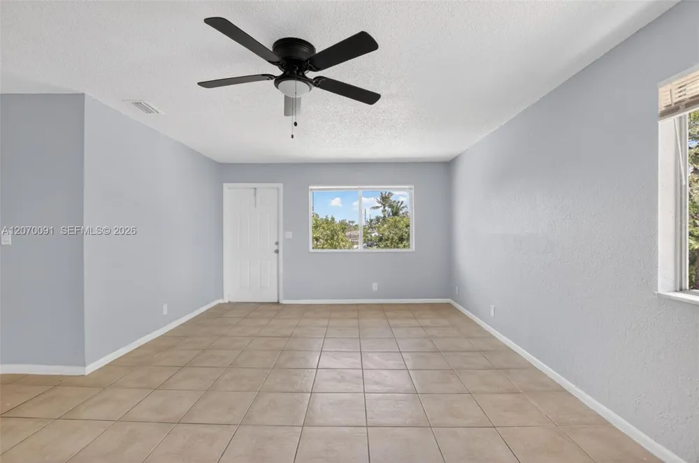 2201 Catherine Dr #3 Delray Beach, FL 33445