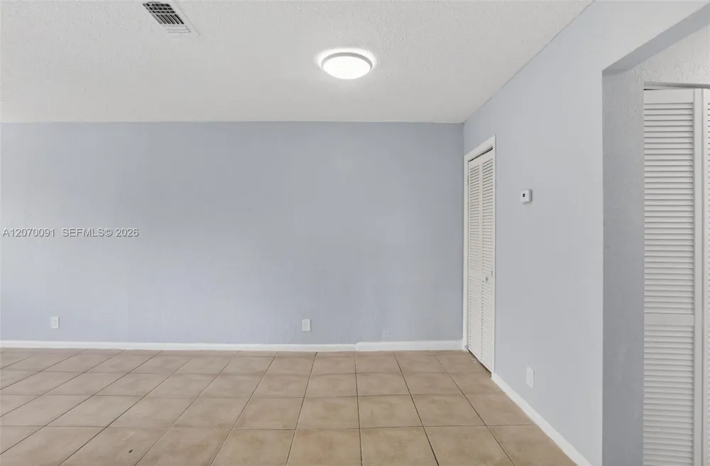2201 Catherine Dr #3 Delray Beach, FL 33445