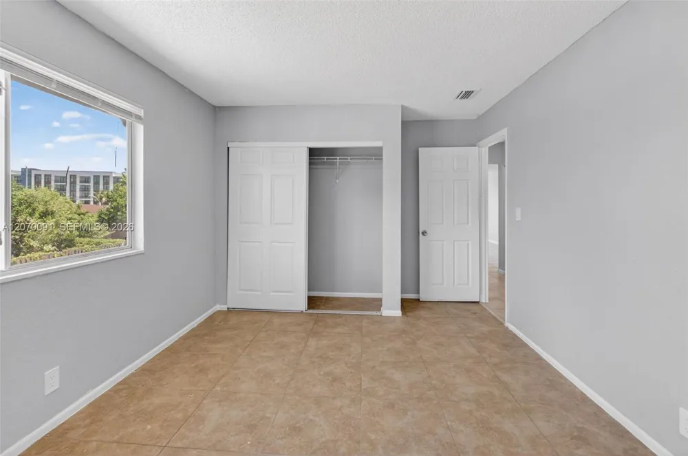 2201 Catherine Dr #3 Delray Beach, FL 33445