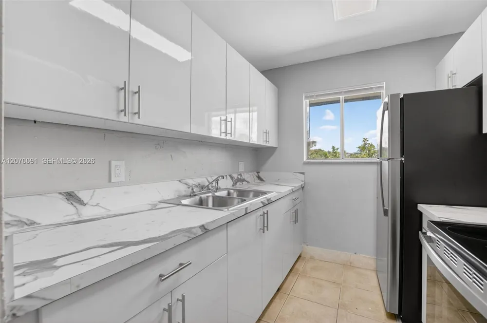 2201 Catherine Dr #3 Delray Beach, FL 33445