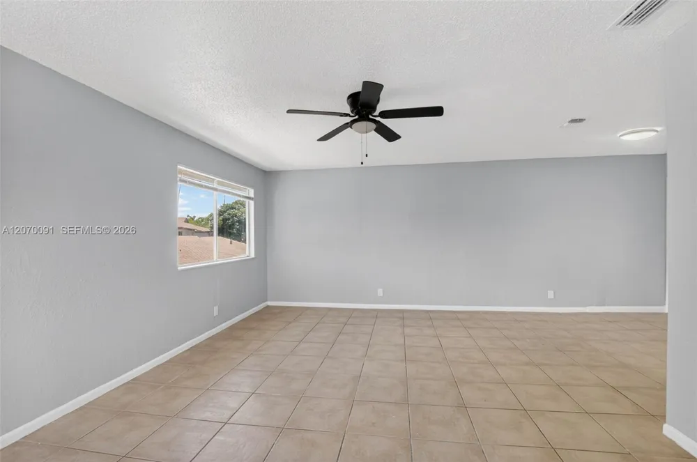 2201 Catherine Dr #3 Delray Beach, FL 33445