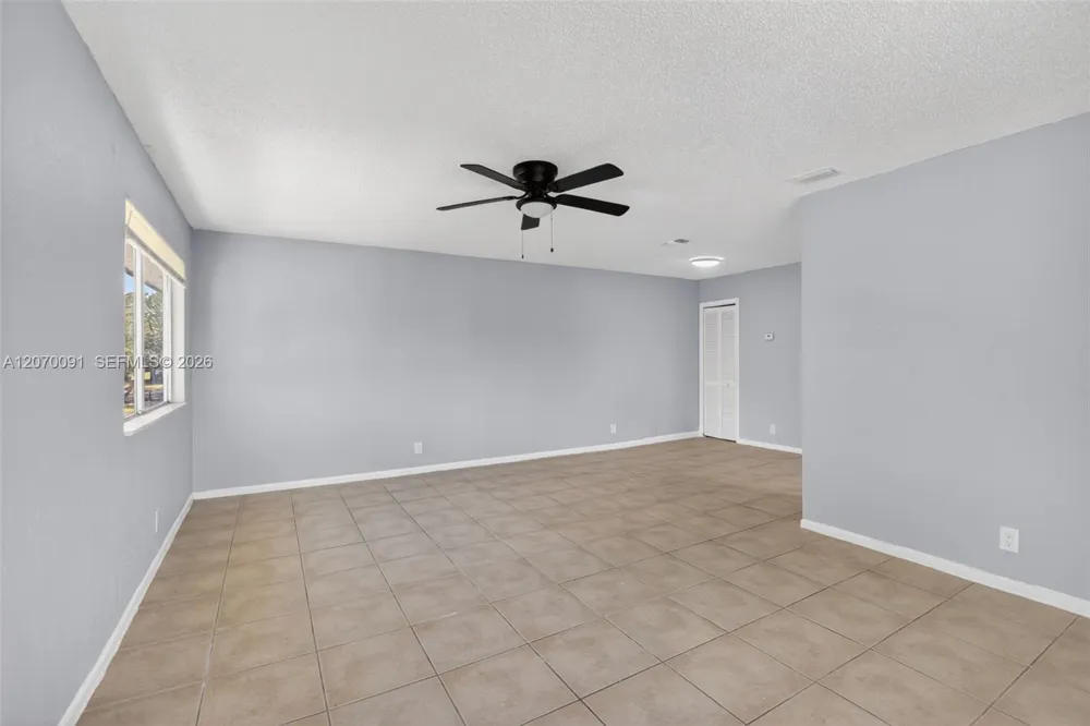 2201 Catherine Dr #3 Delray Beach, FL 33445
