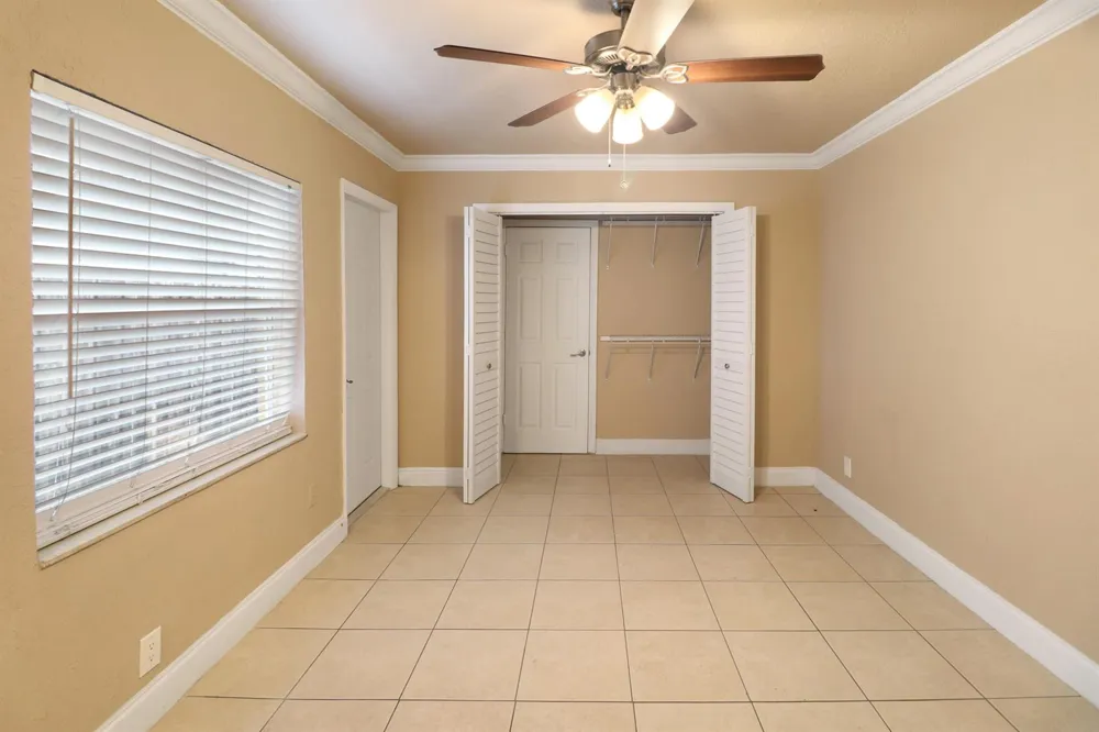 5249 NE 4TH TERRACE Oakland Park, FL 33334