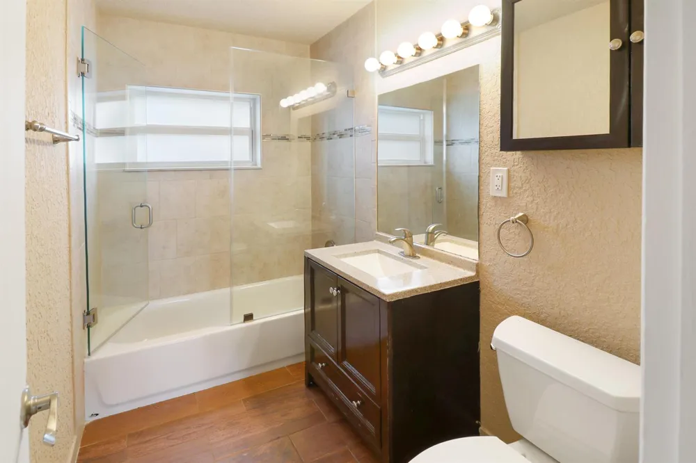 5249 NE 4TH TERRACE Oakland Park, FL 33334
