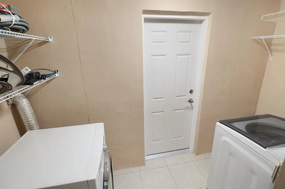 5249 NE 4TH TERRACE Oakland Park, FL 33334