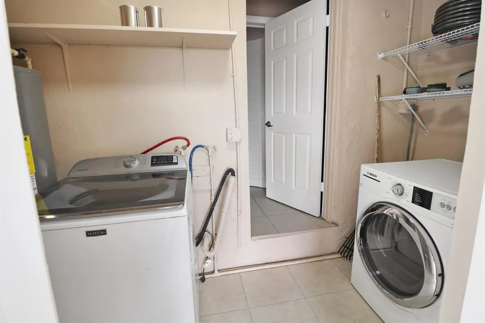 5249 NE 4TH TERRACE Oakland Park, FL 33334