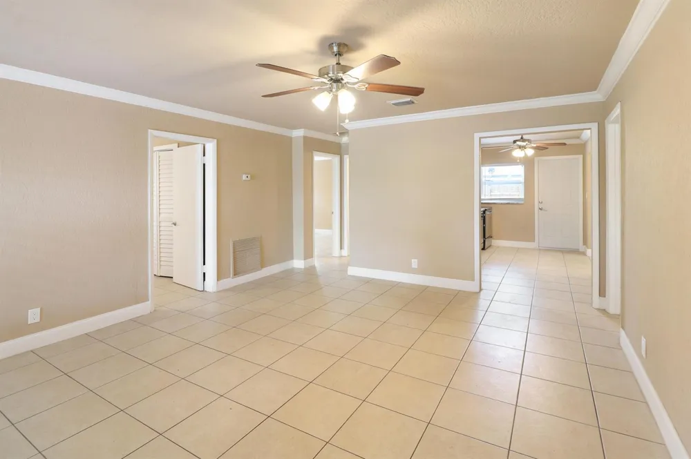 5249 NE 4TH TERRACE Oakland Park, FL 33334