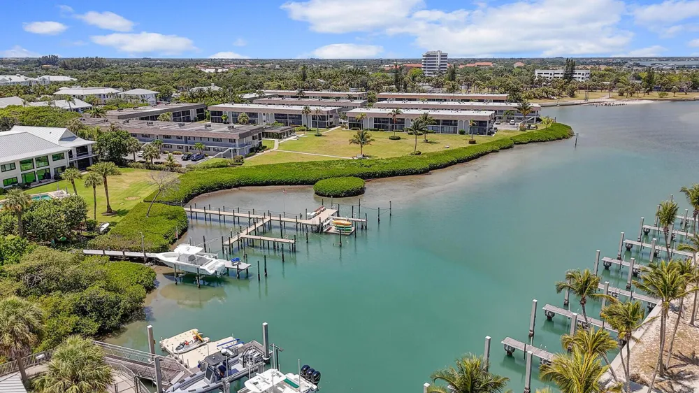 755 SATURN STREET #H207 Jupiter, FL 33477