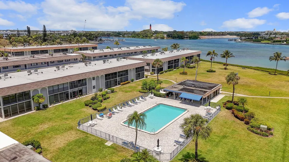 755 SATURN STREET #H207 Jupiter, FL 33477